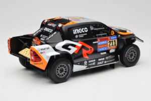Toyota GR DKR Hilux Evo #211 H. Lategan / B. Cummings Rally Dakar 2025 IXO 1:18 18RMC237 Fém – 2. kép a 6-ből