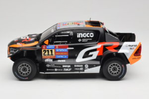 Toyota GR DKR Hilux Evo #211 H. Lategan / B. Cummings Rally Dakar 2025 IXO 1:18 18RMC237 Fém – 3. kép a 6-ből