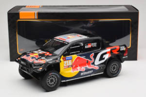 Toyota GR DKR Hilux Evo #216 S. Quintero / D. Zenz Rally Dakar 2024 IXO 1:18 18RMC238B Fém – 6. kép a 6-ből