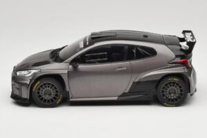 Toyota GR Yaris Rally2 Szürke IXO 1:18 18CMC210 Fém – 3. kép a 6-ből