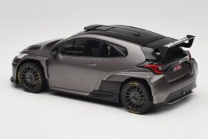Toyota GR Yaris Rally2 Szürke IXO 1:18 18CMC210 Fém – 5. kép a 6-ből
