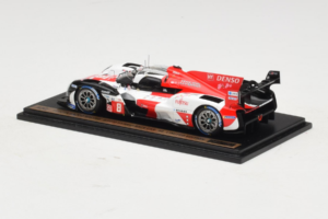 Toyota GR010 Hybrid Hypercar #8 S. Buemi / B. Hartley / R. Hirakawa Toyota Gazoo Racing 24 Hours of Le Mans 2023 Spark 1:43 T – 4. kép a 4-ből