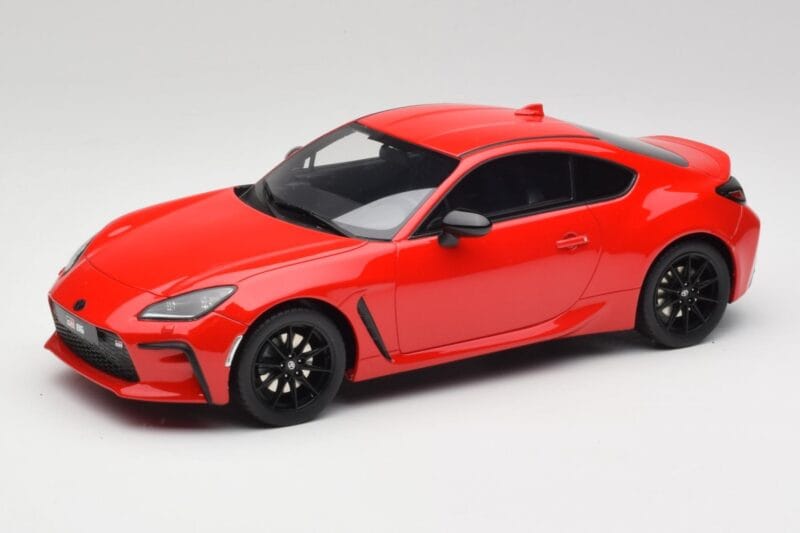 Toyota GR86 ZN8 Ignition Piros Otto 1:18 OT470 Gyanta