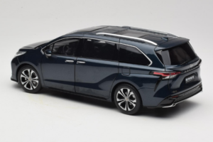 Toyota Granvia Sötétkék OEM 1:18 FCL22GR803 Fém – 7. kép a 8-ből