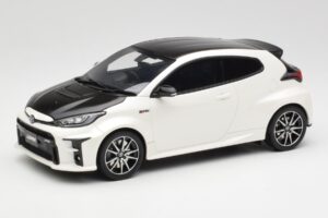 Toyota GRMN Yaris Rally Package Fehér Otto 1:18 OT1071 Gyanta