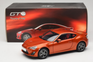 Toyota GT86 Piros Century Dragon 1:18 CD01 Fém – 8. kép a 8-ből