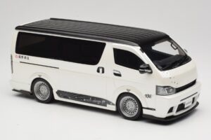 Toyota Hiace Super GL Pearl White Otto 1:18 OT1136 Gyanta – 4. kép a 6-ből