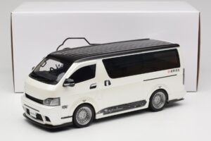 Toyota Hiace Super GL Pearl White Otto 1:18 OT1136 Gyanta – 6. kép a 6-ből
