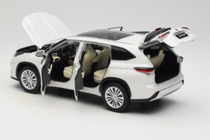 Toyota Highlander XU70 Fehér OEM 1:18 26071-2011 Fém – 5. kép a 8-ből