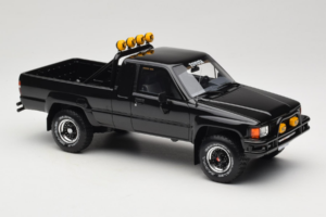 Toyota Hilux N60 SR5 Pickup Fekete Otto 1:18 OT481B Gyanta – 4. kép a 6-ből