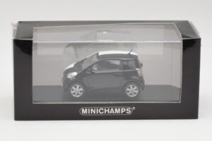 Toyota iQ Fekete & Fehér Geneva Motor Show 2009 Minichamps 1:43 400166801 Fém – 4. kép a 4-ből