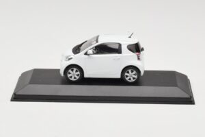 Toyota iQ Fehér Minichamps 1:43 TOYOTA009 Fém
