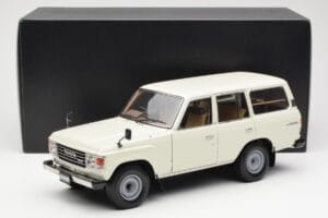 Toyota Land Cruiser J60 Fehér Kyosho 1:18 08956W Fém – 8. kép a 8-ből