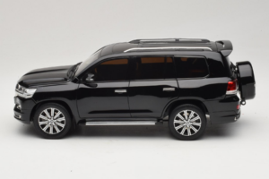 Toyota Land Cruiser LC200 Fekete Kengfai 1:18 KF024-13 Fém – 4. kép a 8-ből