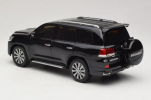 Toyota Land Cruiser LC200 Fekete Kengfai 1:18 KF024-13 Fém – 7. kép a 8-ből
