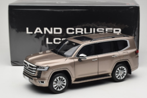 Toyota Land Cruiser LC300 ZX Arany LCD 1:18 LCD18013-ZX-GO Fém – 8. kép a 8-ből