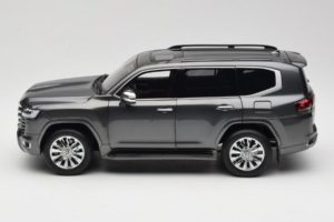 Toyota Land Cruiser LC300 ZX Szürke LCD 1:18 LCD18013-ZX-GR Fém – 4. kép a 8-ből