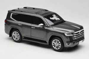 Toyota Land Cruiser LC300 ZX Szürke LCD 1:18 LCD18013-ZX-GR Fém – 6. kép a 8-ből