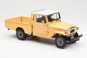 Toyota Land Cruiser Pickup Bézs Kyosho 1:18 08958BE Fém – 6. kép a 8-ből