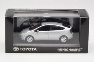 Toyota Prius Ezüst Minichamps 1:43 TOYOTA005 Fém – 4. kép a 4-ből