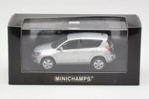 Toyota RAV4 XA30 Ezüst Minichamps 1:43 400166570 Fém – 4. kép a 4-ből