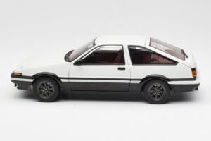 Toyota Sprinter Trueno AE86 New Initial D Movie Legend 1 AUTOart 1:18 78798 Fém – 4. kép a 8-ből