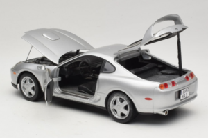 Toyota Supra A80 Ezüst Kyosho 1:18 8847 Fém – 5. kép a 8-ből