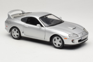 Toyota Supra A80 Ezüst Kyosho 1:18 8847 Fém – 6. kép a 8-ből