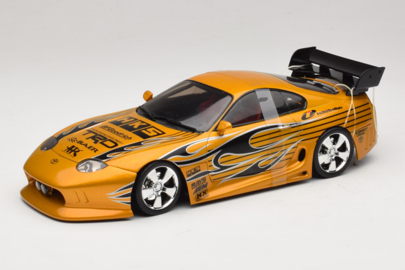 Toyota Supra A80 Arany Tunerz Edition Hot Wheels 1:18 B6091 Fém