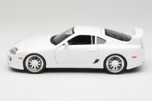 Toyota Supra Mk4 Fehér Fast & Furious Jada 1:18 97509 Fém – 3. kép a 6-ből