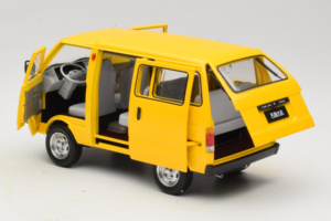 Toyota TJ110 Tianjin Huali Sárga OEM 1:18 TOYOTA014 Fém – 5. kép a 8-ből