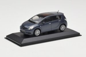 Toyota Verso Grey Metallic Minichamps 1:43 TOYOTA011 Fém – 2. kép a 4-ből
