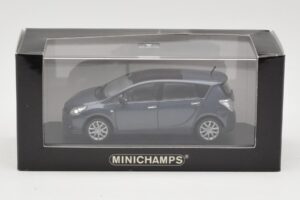 Toyota Verso Grey Metallic Minichamps 1:43 TOYOTA011 Fém – 4. kép a 4-ből