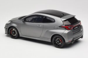 Toyota GR Yaris XP210 Precious Metal Otto 1:18 OT1127 Gyanta – 5. kép a 6-ből