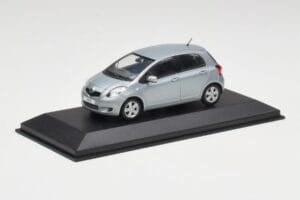Toyota Yaris Mk2 Glacier Kék Minichamps 1:43 TOYOTA001 Fém – 2. kép a 4-ből