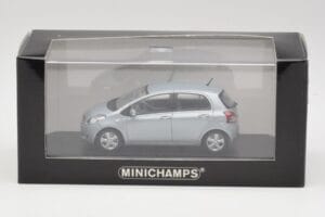 Toyota Yaris Mk2 Glacier Kék Minichamps 1:43 TOYOTA001 Fém – 4. kép a 4-ből