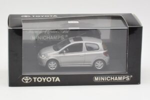 Toyota Yaris XP10 TS Szürke Minichamps 1:43 TOYOTA007 Fém – 2. kép a 3-ből