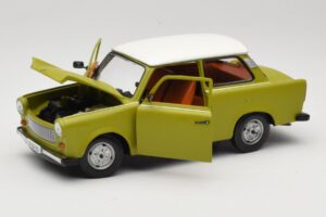 Trabant 601 Zöld Sun Star 1:18 4289 Fém – 2. kép a 8-ből