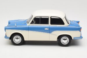 Trabant P50 Világoskék Krémszínű BoS Models 1:18 BOS035 Gyanta – 3. kép a 6-ből