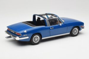 Triumph Stag Mk1 Sapphire Blue Revell 1:18 8815 Fém – 3. kép a 8-ből