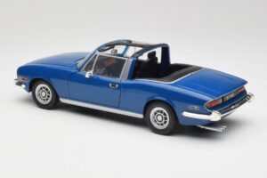 Triumph Stag Mk1 Sapphire Blue Revell 1:18 8815 Fém – 7. kép a 8-ből