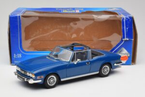 Triumph Stag Mk1 Sapphire Blue Revell 1:18 8815 Fém – 8. kép a 8-ből