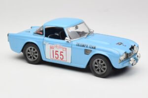 Triumph TR4 Rally Car Revell 1:18 8773 Fém – 6. kép a 8-ből