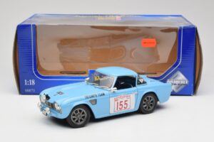 Triumph TR4 Rally Car Revell 1:18 8773 Fém – 8. kép a 8-ből