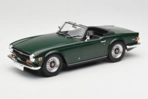 Triumph TR6 PI Sötétzöld Minichamps 1:18 155132030 Fém