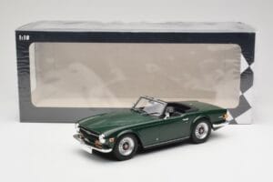 Triumph TR6 PI Sötétzöld Minichamps 1:18 155132030 Fém – 6. kép a 6-ből