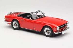 Triumph TR6 PI Piros Minichamps 1:18 155132031 Fém – 4. kép a 6-ből