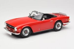 Triumph TR6 PI Piros Minichamps 1:18 155132031 Fém