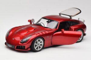 TVR Sagaris Piros Revell 1:18 08816 Fém – 2. kép a 8-ből