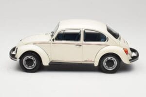Volkswagen 1200 Jeans Bug Fehér Minichamps 1:18 150057101 Fém – 4. kép a 8-ből